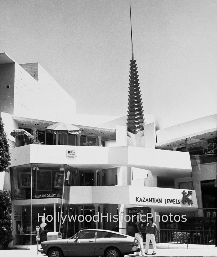 Anderton Bldg Frank Lloyd Wright 1968 332 N. Rodeo Dr..jpg